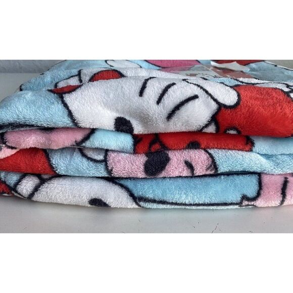 Sanrio Hello Kitty Valentines Love Heart Balloon Soft Throw Blanket 50 X 70” NEW - Picture 10 of 16